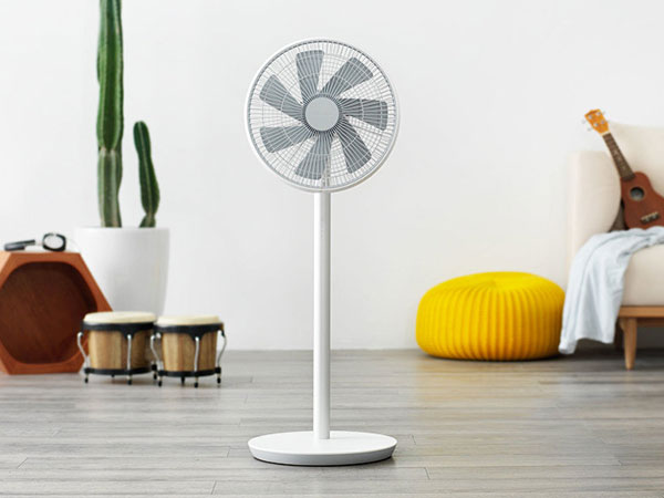 Smart floor fans become the new favorite for cooling off this summer: energy saving, quietness, and health functions are popular